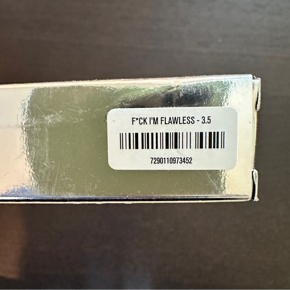 Shade 3.5 New In Box Il Makiage Flawless Multi Use Perfecting Concealer sz 7mL - Picture 4 of 5